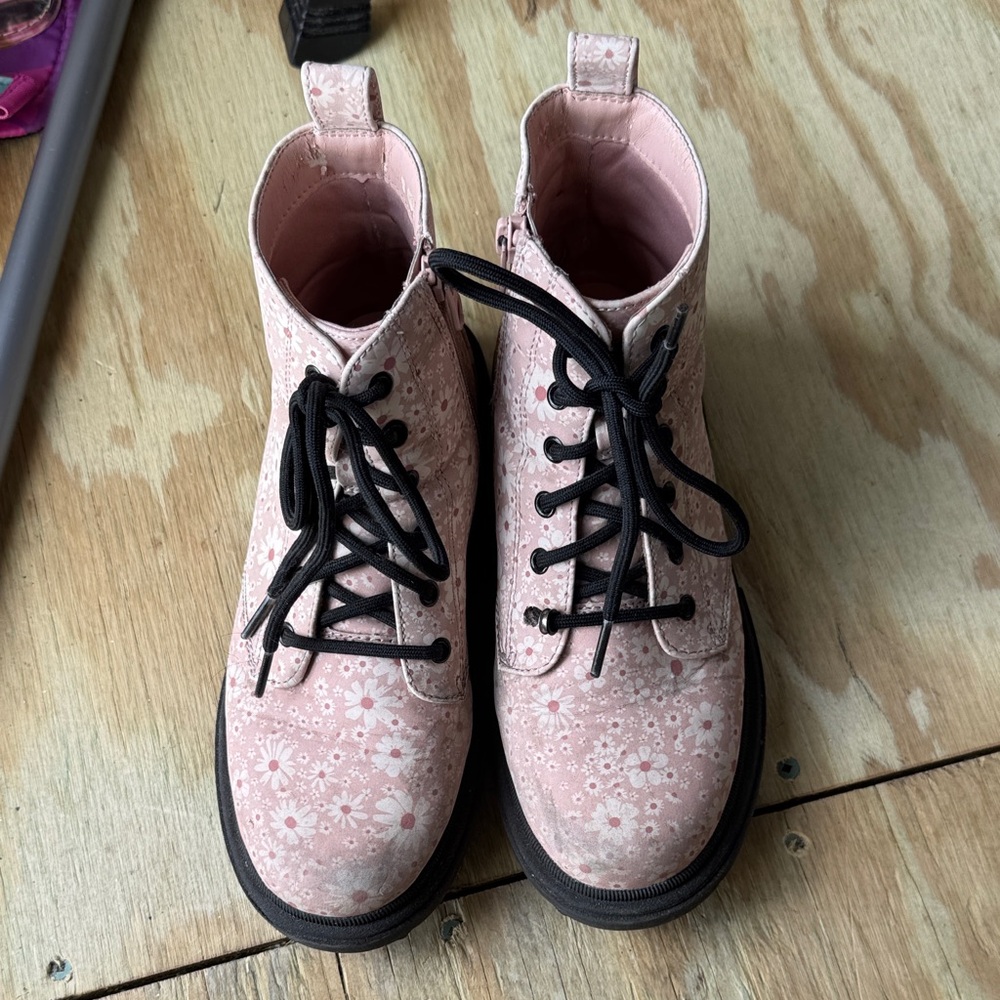 art class Pink Floral Lace-Up Kids Boots